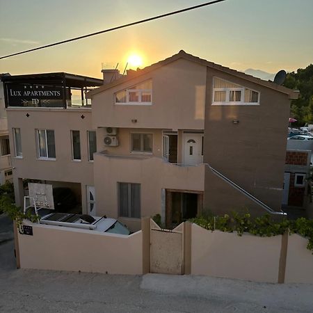 Id Apartments 蒂瓦特 外观 照片
