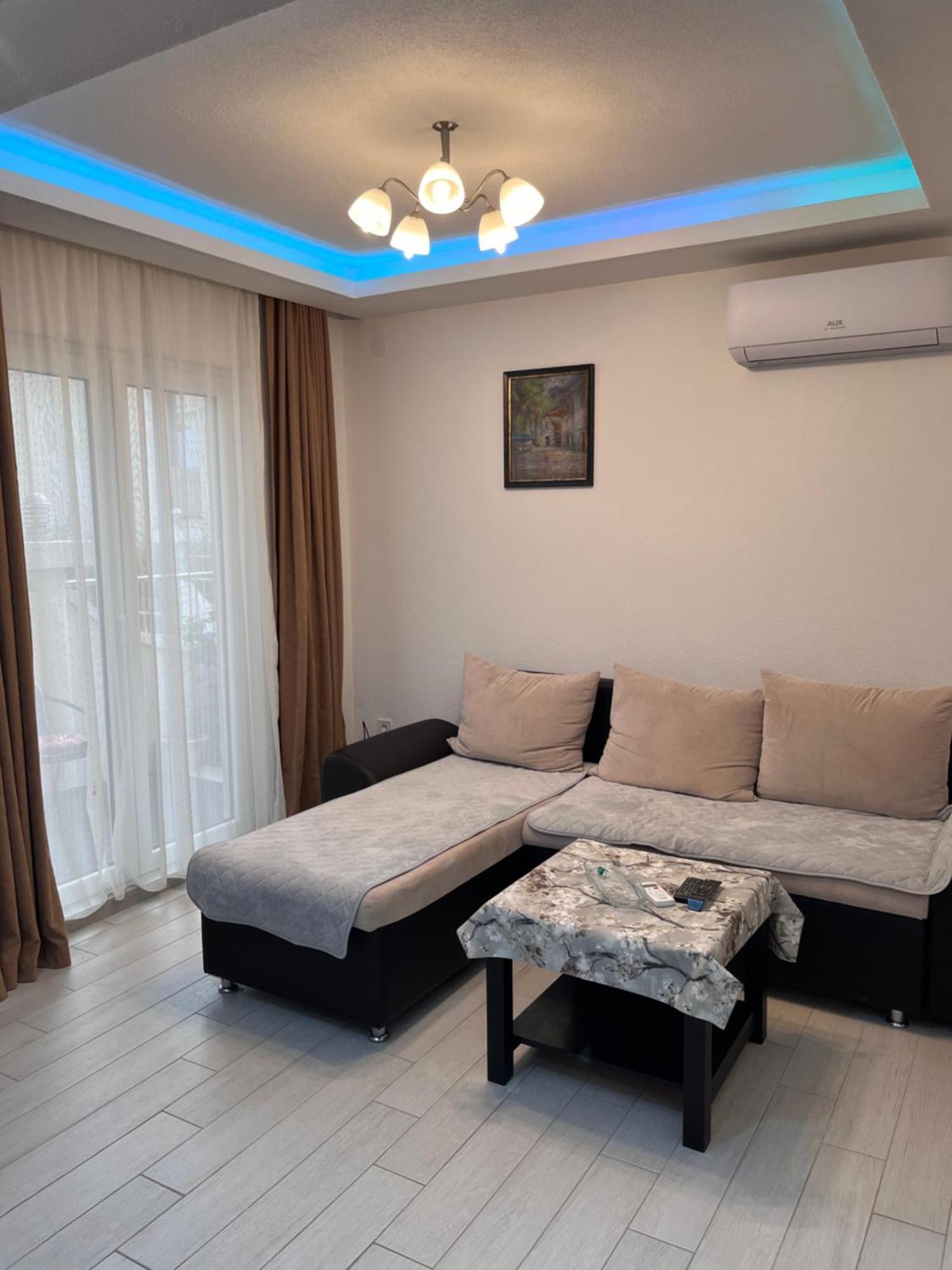 Id Apartments 蒂瓦特 外观 照片