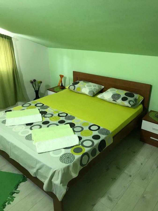 Id Apartments 蒂瓦特 外观 照片